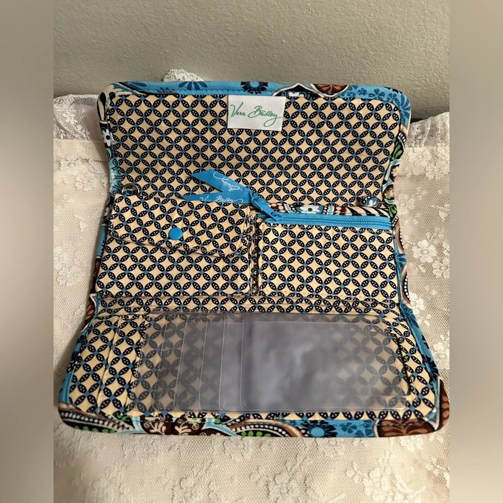 Vera Bradley Blue Tri Fold Clutch Magnetic Closure  Pre owned - Picture 5 of 5